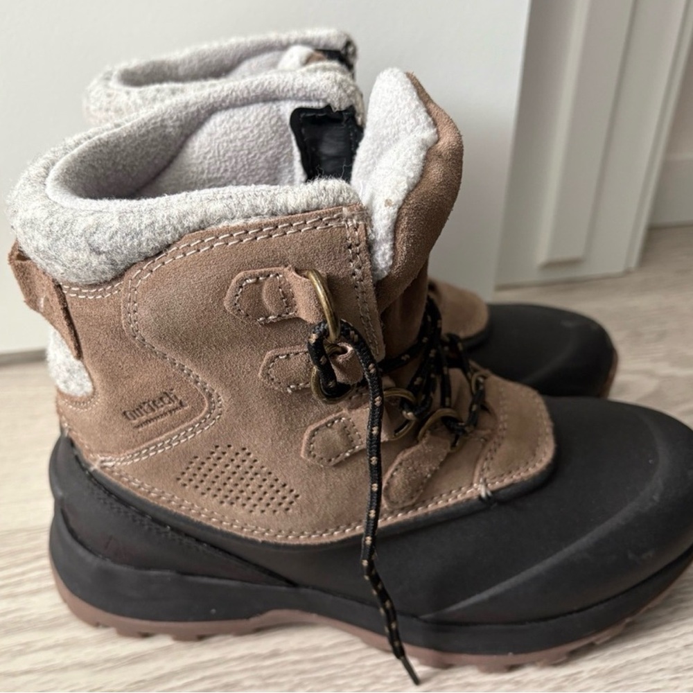 Ladies Woods Brown and Black Winter Boots